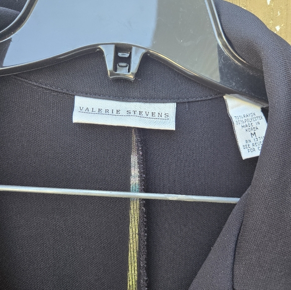 2 Valerie Stevens Sweaters - Picture 5 of 5